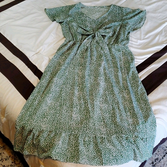 Emery Rose Dresses & Skirts - Emory Rose Tie-Front Dress NWOT XXL